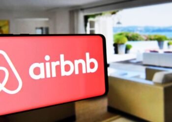 Airbnb prohíbe permanentemente la celebración de fiestas
