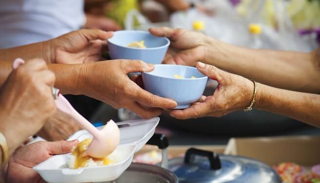 Bloomberg: El mundo se enfrenta a una escasez de populares productos alimentarios, incluidas las palomitas de maíz y las patatas fritas