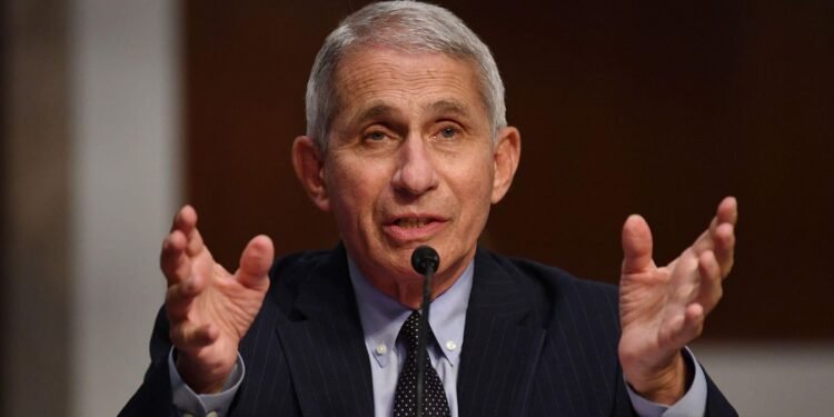 Anthony Fauci: “Vamos a necesitar refuerzos de la vacuna del covid anualmente como con la gripe”