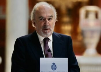 Director Academia Española censura cierre de la nicaragüense