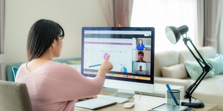 El multimillonario Stephen Ross pronostica cómo influirá una posible recesión en el teletrabajo