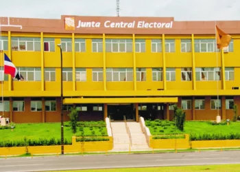 JCE decide que se vote en 2024 con la cédula actual aunque venza