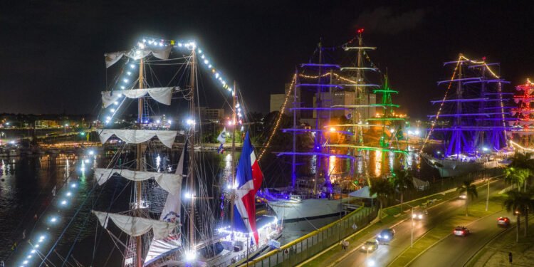 Caravana de veleros visitando República Dominicana