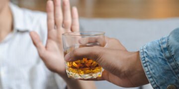 El consumo de alcohol acelera el envejecimiento, según un estudio en genética de la Universidad de Oxford