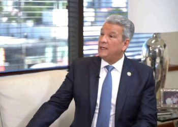 Lisandro Macarrulla, solicitó al presidente Abinader licencia en sus funciones como ministro de la Presidencia