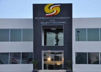 Superintendencia de Electricidad justifica aumento general salarios
