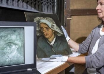 Descubierto un autorretrato de Van Gogh en el reverso de un lienzo en Escocia