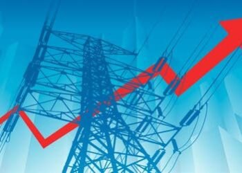 Aumenta la tarifa eléctrica y siguen los apagones y las quejas
