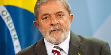 Confirman a Lula da Silva como candidato presidencial en Brasil