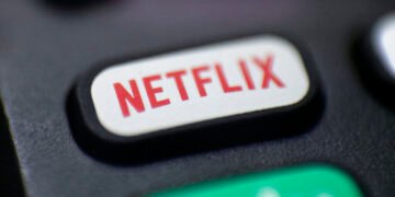 En medio de la batalla entre plataformas, Netflix perdió un millón de suscriptores