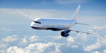 Demanda de viajes en avión se dispara un 76 % interanual en junio