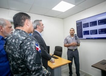 Presidente Luis Abinader apertura plataforma de denuncias virtuales