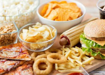 Científicos descubren que el consumo de alimentos ultraprocesados contribuye al deterioro cognitivo
