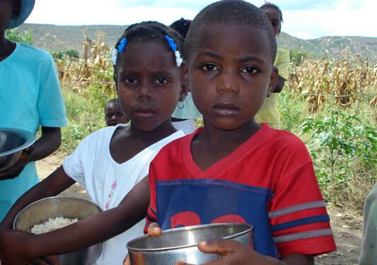 Desnutrición pone en peligro a miles de niños por la violencia en Haití