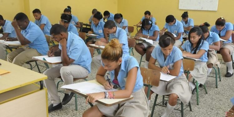 684 mil estudiantes no se inscribieron en el año de la pandemia