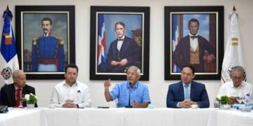 Ministro de Educación llama a universidades a crear alianza estratégica