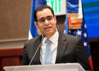 Gobierno subió la nómina: Triplicó cantidad de empleados que ganan más de 50 mil pesos, dice Jiménez