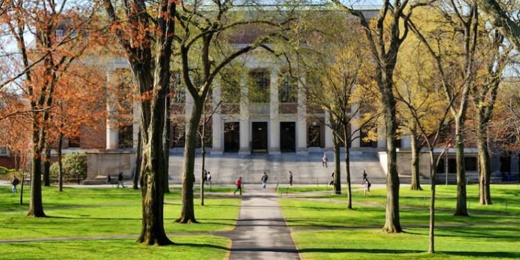 Universidades de EEUU se mantienen en cabeza en ranking Shanghai 2022