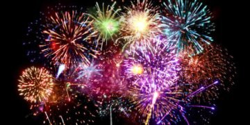 Científicos piden prohibir los fuegos artificiales por sus sustancias tóxicas