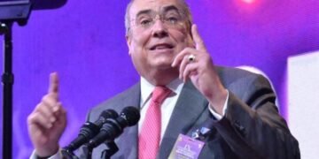 El PLD acusa Gobierno y PRM de aprobar a la carrera Ley Electoral