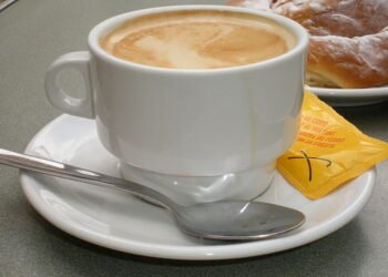 El café con leche podría tener efectos antiinflamatorios, según estudio