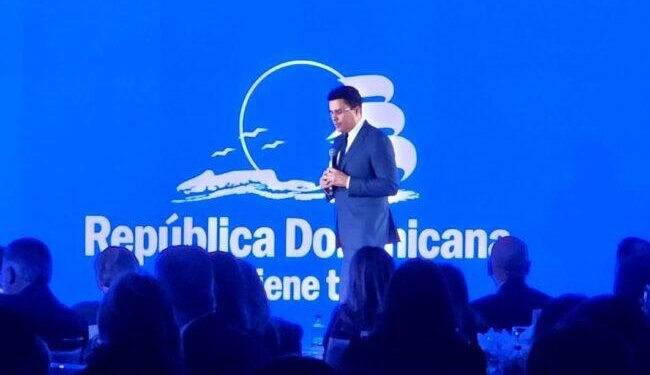 Ministro de Turismo expresa disposición de RD de alianzas con agencias europeas para incrementar turismo.