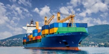 Los fletes se acercan a tarifas prepandemia después de superar los US$15,000