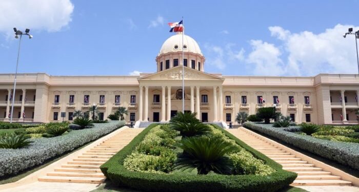 Gobierno justifica posible aprobación de “ley de fideicomisos”; dice “serán el vehículo de inversión más regulado”