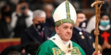 Papa Francisco: las Homilías «son un desastre en general»