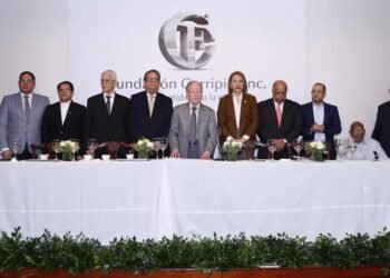 Fundación Corripio y Ministerio de Cultura otorgan a Freddy A. Bretón Martínez el Premio Nacional de Literatura