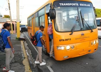 Ponen en operación programa transporte para estudiantes escuelas públicas