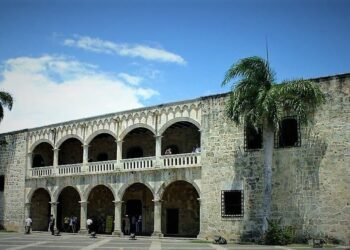 Publican proceso para «restaurar» el Alcázar de Colón por RD$80 millones