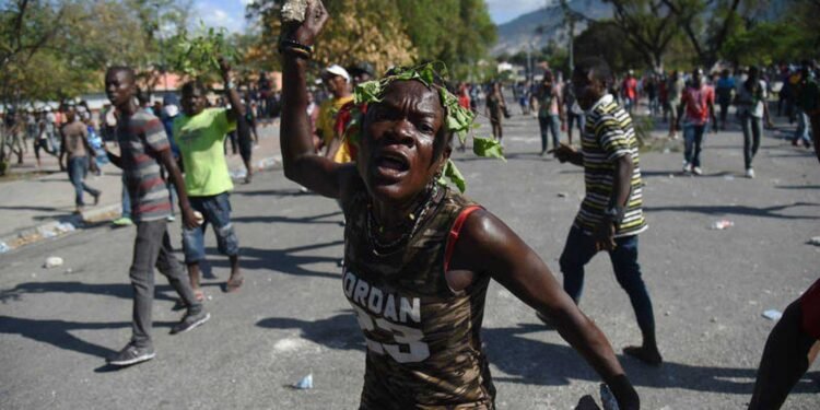 Crece vació político en Haití