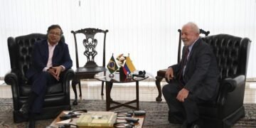 Lula y Petro discuten un «gran pacto» en favor de la Amazonía