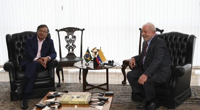 Lula y Petro discuten un «gran pacto» en favor de la Amazonía