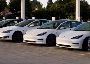 Tesla recorta hasta un 20% el precio de sus autos