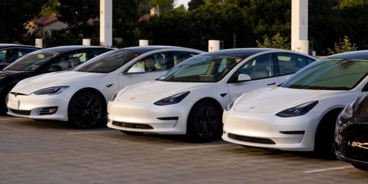 Tesla recorta hasta un 20% el precio de sus autos
