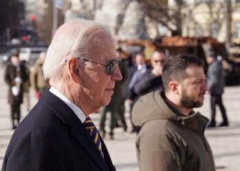 Vuelo secreto y tren nocturno: cómo Biden llegó a Kiev