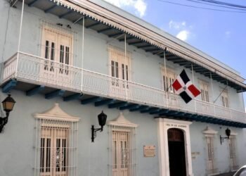 Academia de la Historia resalta grandeza y heroísmo de Mella