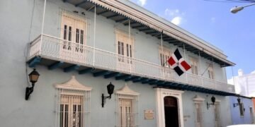 Academia de la Historia resalta grandeza y heroísmo de Mella
