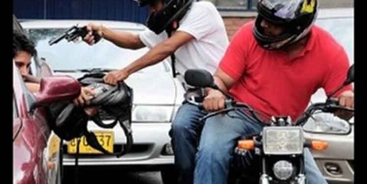 Principales problemas que preocupan a los dominicanos: Delincuencia, violencia, robos y alto costo de la vida.