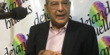 Hector Guilliani Cury dice deben bajar precios de combustibles.