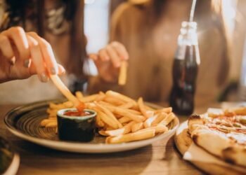 Trastornos de salud más comunes en menores de 45 años por tener malos hábitos