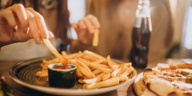 Trastornos de salud más comunes en menores de 45 años por tener malos hábitos