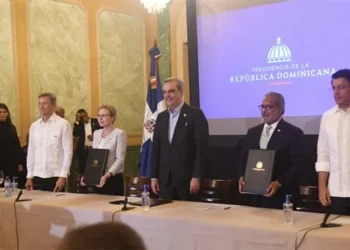 República Dominicana y Canadá firman acuerdo de “Cielos abiertos”