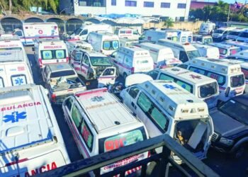 Ambulancias y personal del 9-1-1 al borde del colapso