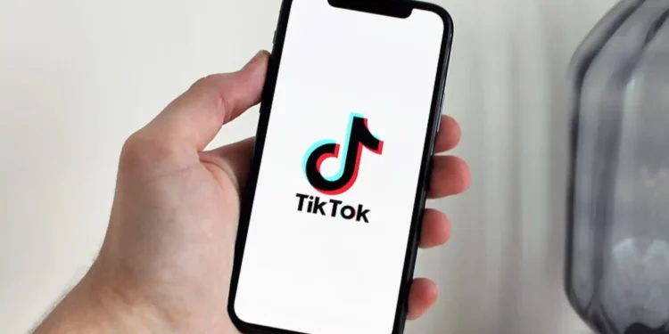 Canadá prohíbe TikTok en dispositivos móviles del Gobierno