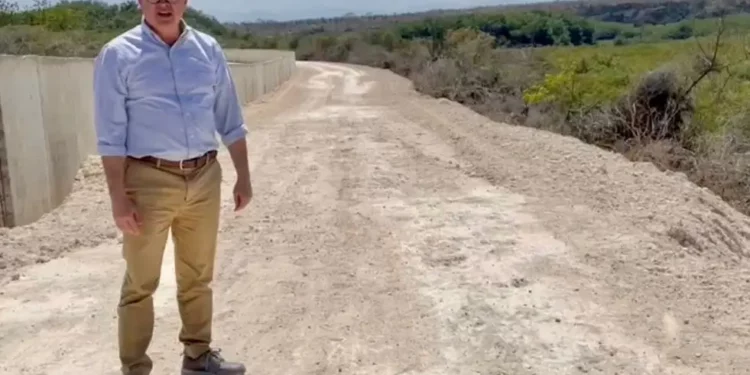 Domínguez Brito pide a Luis Abinader declarar en estado de emergencia el sistema de manglares de Laguna Saladilla