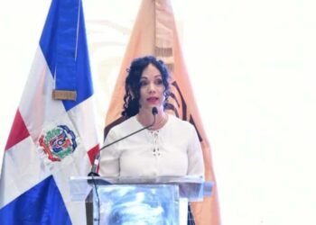 JCE aborda tema de las mujeres en la política y pide más participación