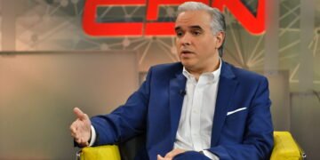 Ministro de Trabajo: «mercado laboral dominicano está atomizado de sueldos mínimos»